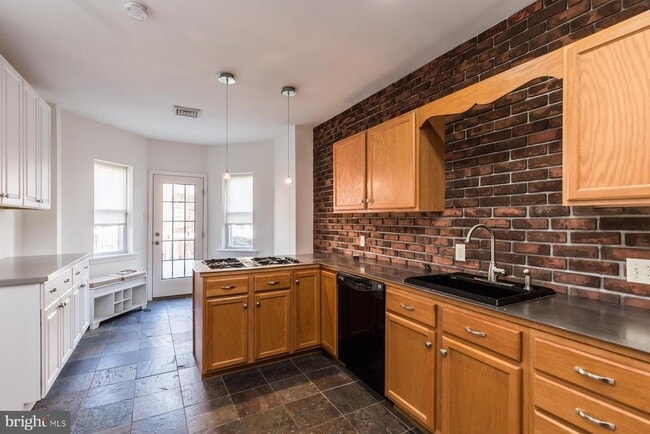 property at 4435 Sansom St