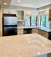 420 10th St in Kirkland, WA - Building Photo - Building Photo