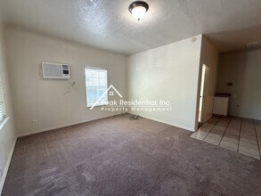 2417 18th St in Sacramento, CA - Building Photo - Building Photo