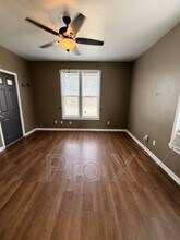 408 E 41st St in Joplin, MO - Foto de edificio - Building Photo