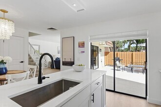 3236 32nd Ct in Jupiter, FL - Building Photo - Building Photo