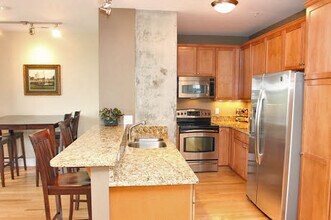 444 S Blount St in Raleigh, NC - Building Photo - Building Photo