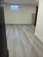 576 McLevin Ave in Toronto, ON - Building Photo - Building Photo