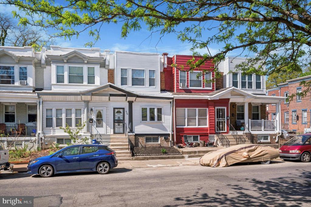 928 S 50th St in Philadelphia, PA - Building Photo