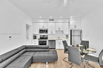 940 Michigan Ave in Miami Beach, FL - Building Photo - Building Photo