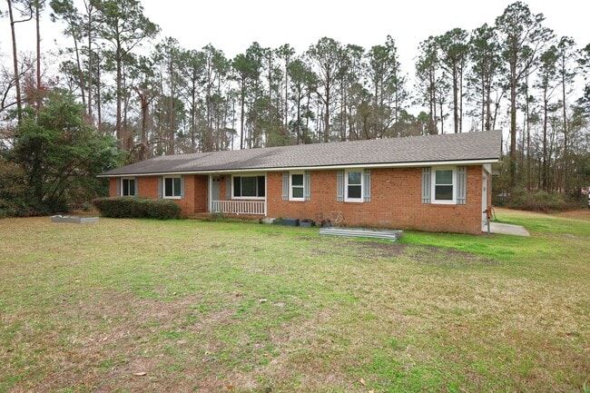 property at 282 Parkview Cir
