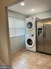 2901 Secane Dr in Philadelphia, PA - Building Photo - Building Photo