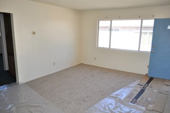 1079 W 25th St in San Pedro, CA - Building Photo - Building Photo