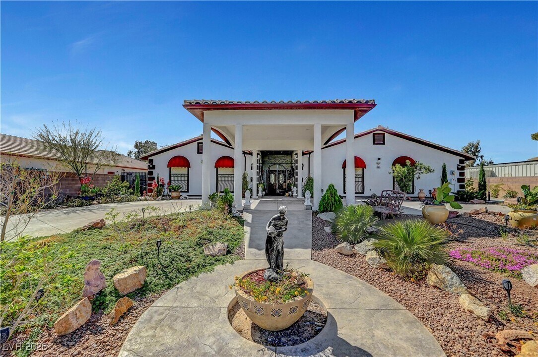 8365 Haven St in Las Vegas, NV - Building Photo