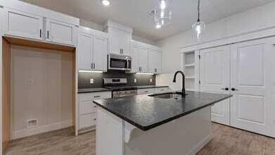 86 N Banner Ave in Farmington, AR - Building Photo - Building Photo