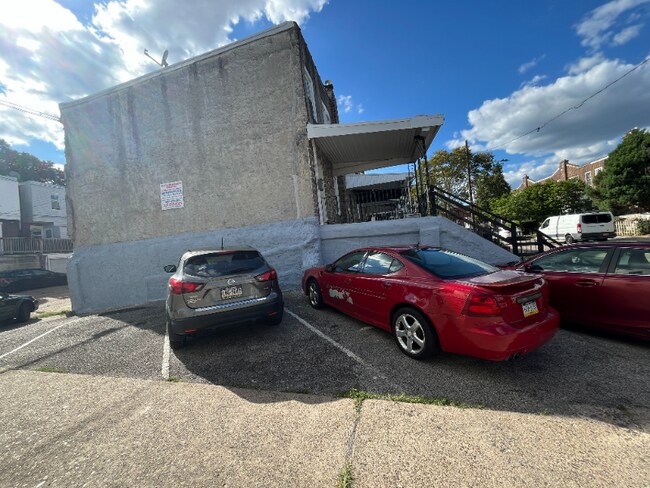 4634 Fernhill Rd in Philadelphia, PA - Foto de edificio - Building Photo