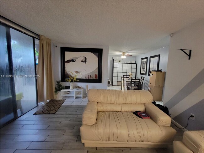 1796 NW 55th Ave in Lauderhill, FL - Building Photo - Building Photo