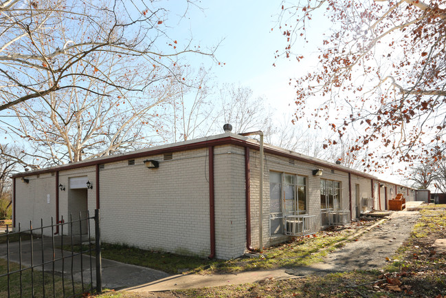 Elm Street Community in Little Rock, AR - Foto de edificio - Building Photo