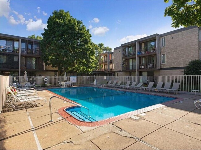 4029 14th Ave S in Minneapolis, MN - Building Photo - Building Photo