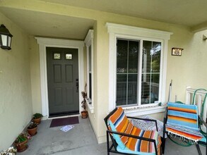 406 Silk Tree in Irvine, CA - Building Photo - Building Photo
