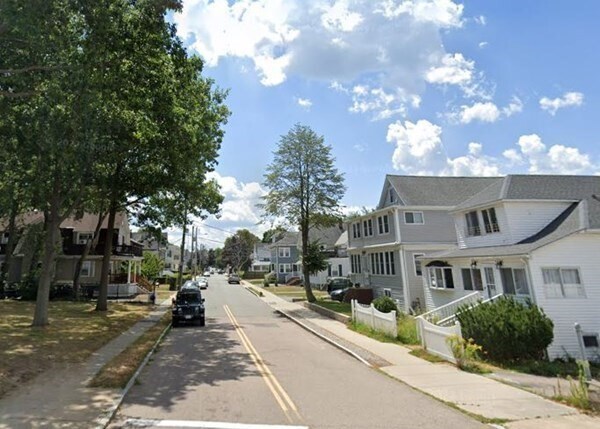 116 W Elm Ave in Quincy, MA - Foto de edificio