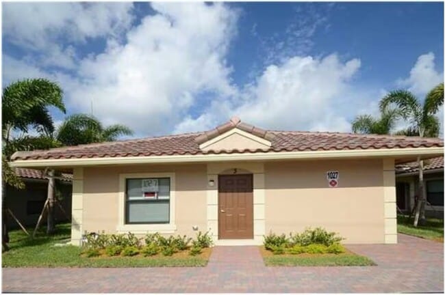 Villas Apartments in Fort Lauderdale