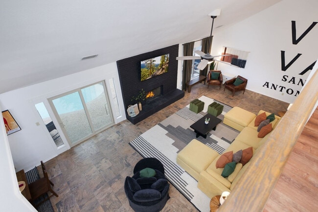 13603 Oak Cabin in San Antonio, TX - Building Photo - Building Photo