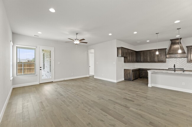property at 2702 Woodland Ct