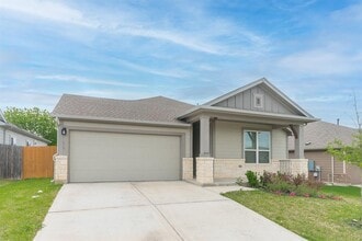 527 Bridgestone Way in Buda, TX - Building Photo - Building Photo