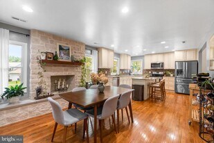 1625 Old Annapolis Rd in Woodbine, MD - Building Photo