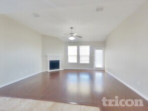 9108 Yellow Cedar Trail in Fort Worth, TX - Building Photo - Building Photo