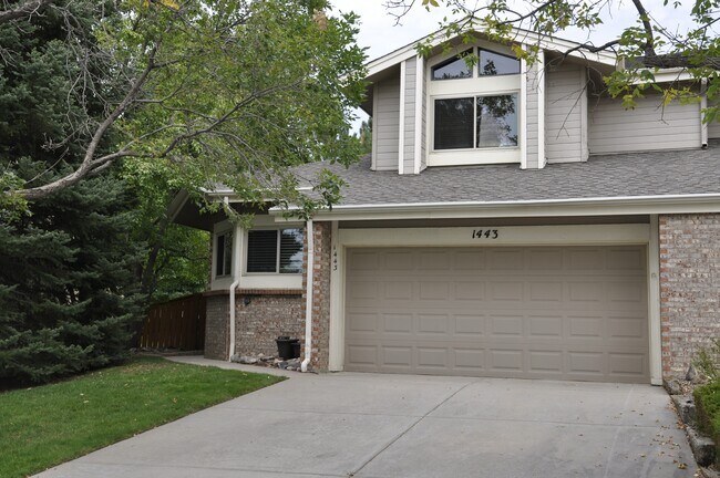 1443 Briar Cir