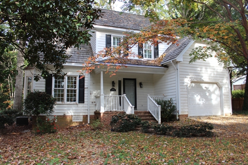 2404 Kentfield Dr in Raleigh, NC - Building Photo