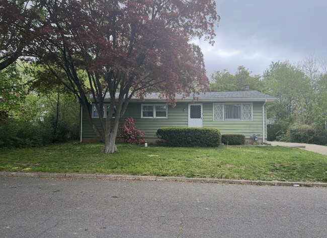 property at 8 Garth Ave