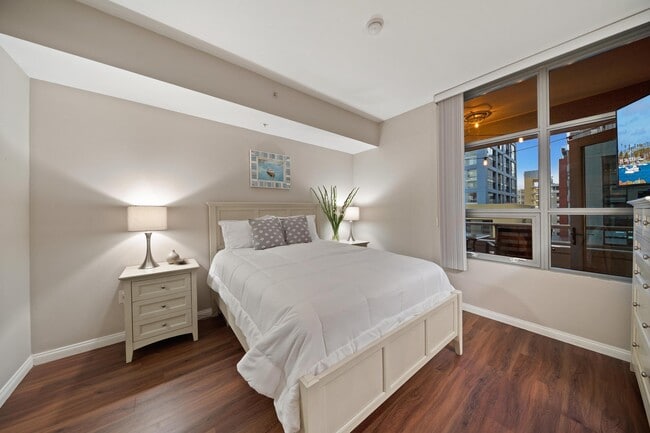 253 10th Ave, Unit 633 Park Terrace in San Diego, CA - Foto de edificio - Building Photo