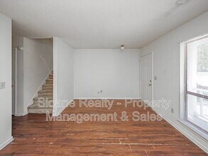 1408 D Camp Rd in Charleston, SC - Building Photo - Building Photo