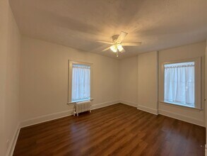 5601 Wilkins Ave, Unit 2 in Pittsburgh, PA - Building Photo - Building Photo