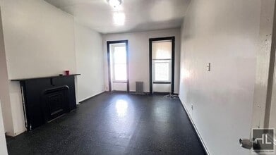 444 Halsey St in Brooklyn, NY - Building Photo - Building Photo
