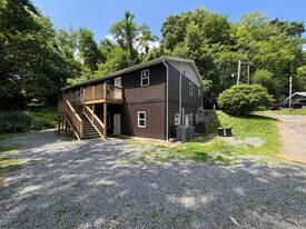 14 Kansas St in Morgantown, WV - Building Photo