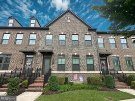 402 Redbridge St in Middle River, MD - Building Photo