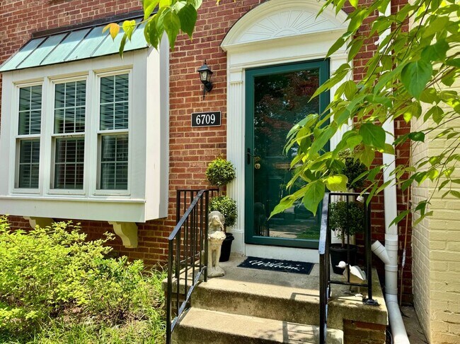 6709 Fairfax Rd in Bethesda, MD - Building Photo - Building Photo