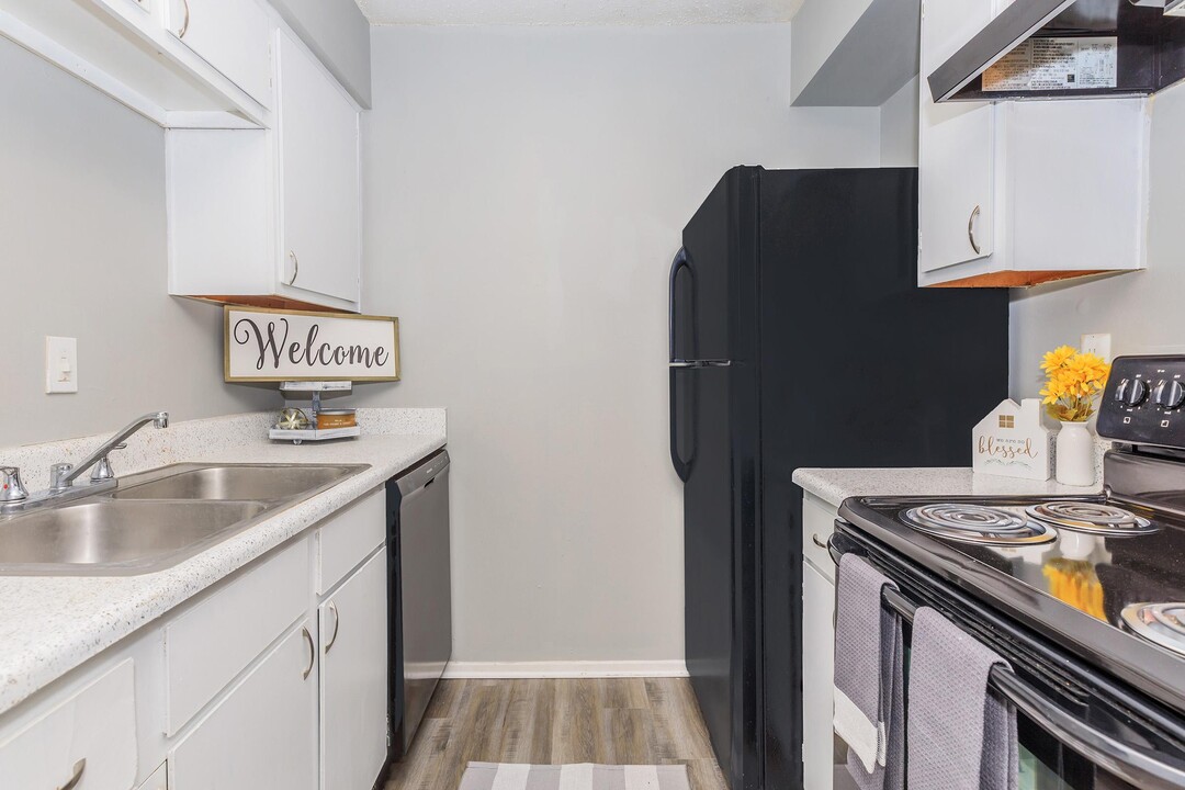 Sunridge Apartments in Nacogdoches, TX - Building Photo