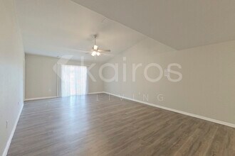 18326 Gibraltar Ln in Lehigh Acres, FL - Foto de edificio - Building Photo