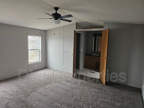 957 Eslinger Ct in Kodak, TN - Building Photo - Building Photo