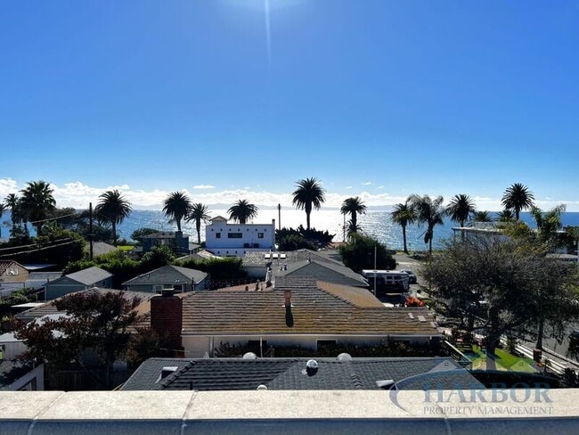 3706 S Emily St in Los Angeles, CA - Building Photo - Building Photo