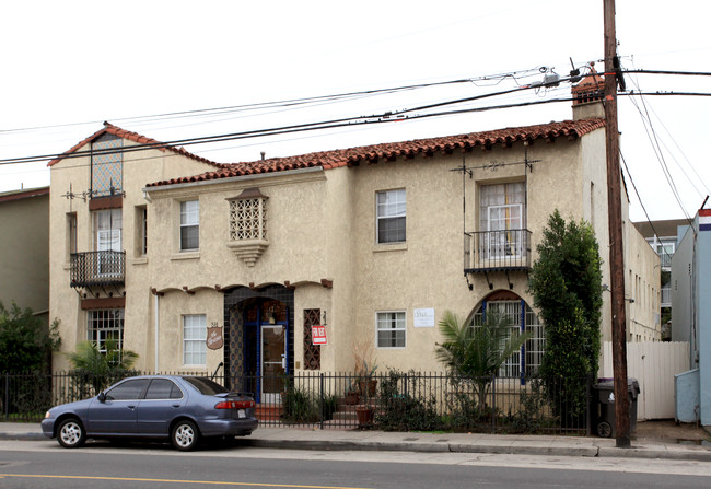 The Patrician in Long Beach, CA - Building Photo - Building Photo