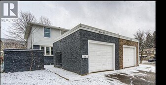152 Overlea Dr in Kitchener, ON - Building Photo
