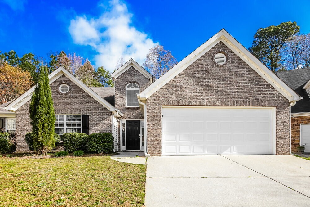 3771 Bogan Mill Rd NE in Buford, GA - Building Photo