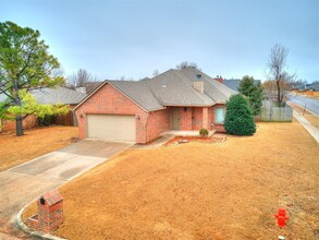 1724 NW 177th Terrace in Edmond, OK - Building Photo - Building Photo