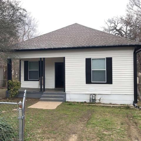 property at 903 W Baker St