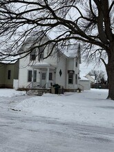 1506 Mary St in Marinette, WI - Building Photo - Building Photo