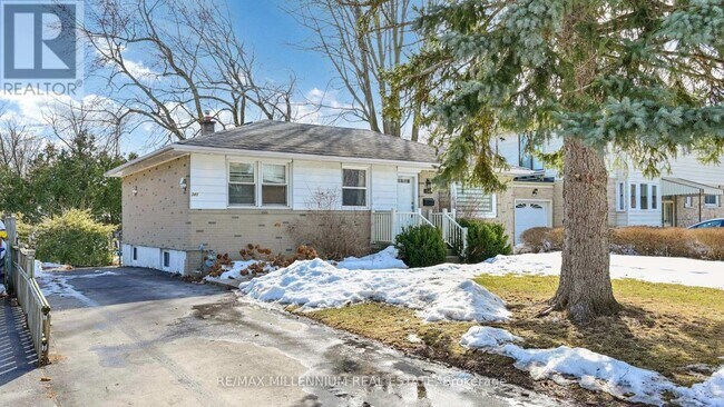 341 Moore Park Ave in Toronto, ON - Building Photo - Building Photo