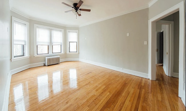 2348 W Addison St, Unit D3