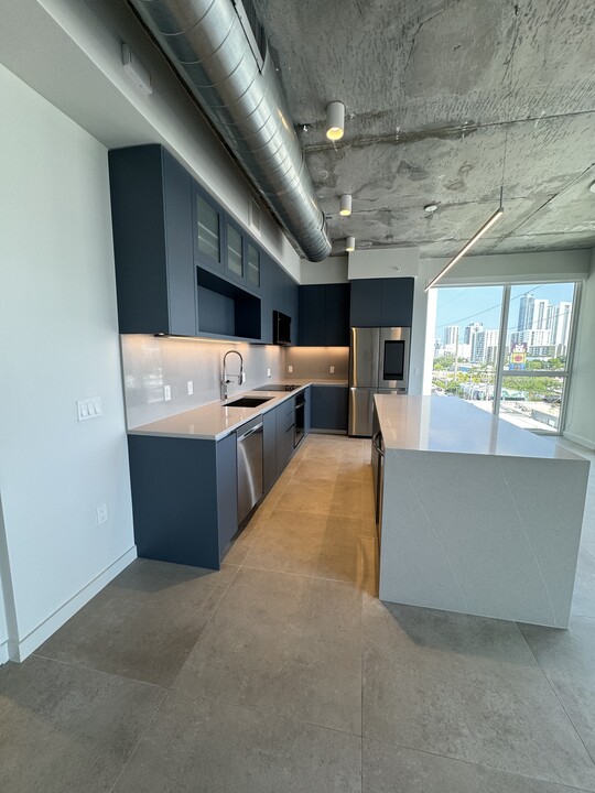 91 NW 26th St, Unit B3 in Miami, FL - Building Photo