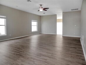 2134 Shadow Creek Dr in Kissimmee, FL - Building Photo - Building Photo